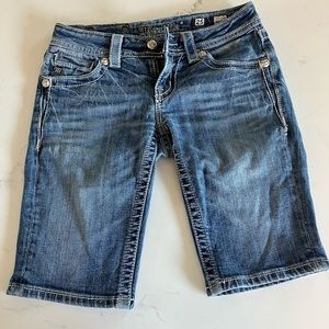 Miss Me Women's Size 25 Bermuda Short JP5117MG